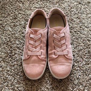 Vionic Pink Sneakers